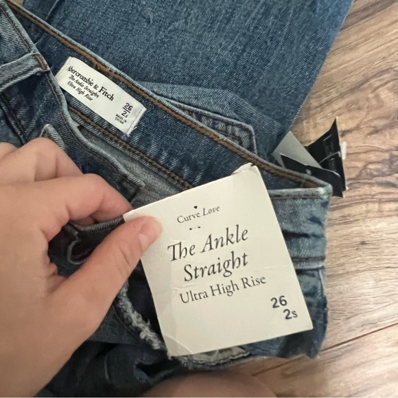 Nwt Abercrombie & Fitch Curve Love Ultra High Rise Ankle Straight Jean - Picture 8 of 9